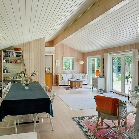 Family-friendly Summer House In Rorvig *