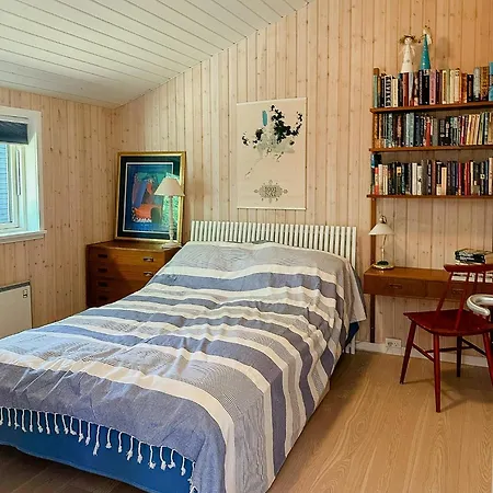 Family-friendly Summer House In Rorvig